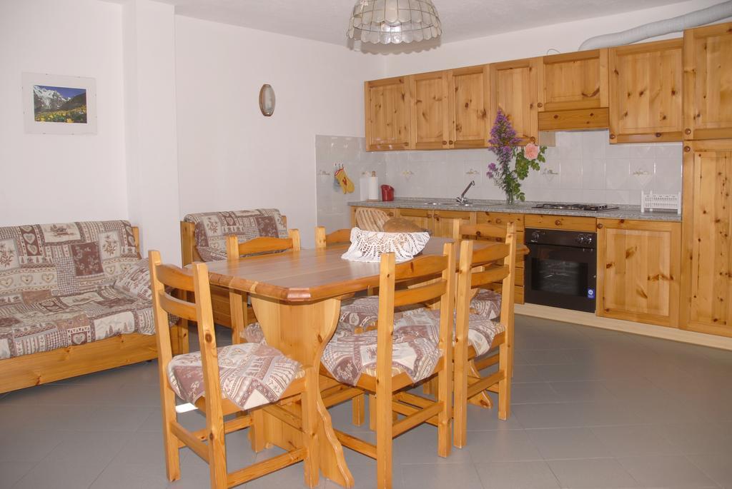 Agriturismo Plan D'Avie Aosta Ruang foto