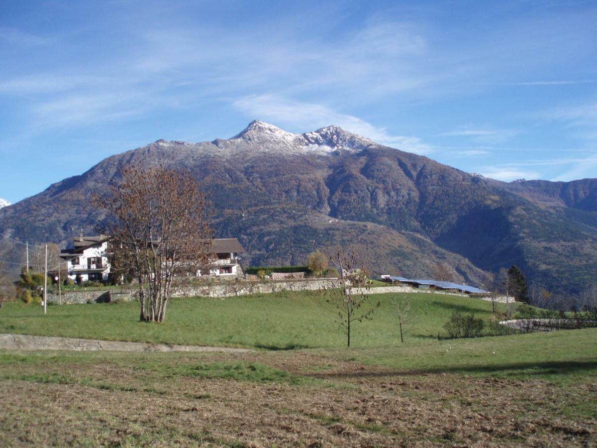 Agriturismo Plan D'Avie Aosta Bagian luar foto